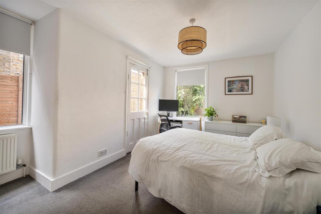 Brookscroft Road E17