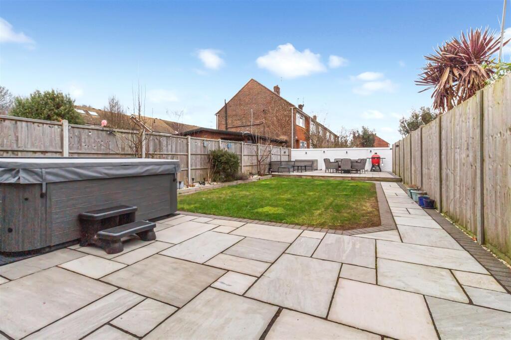 Rodean Road 68-001.jpg