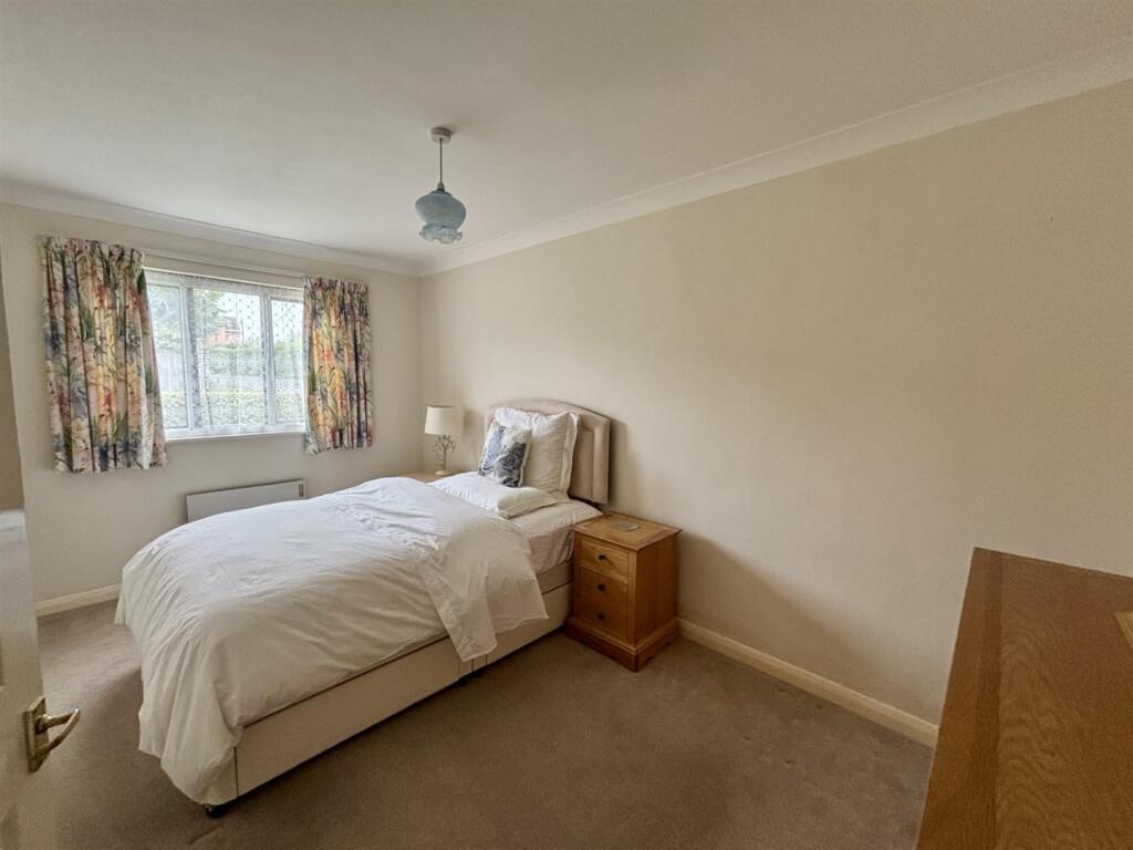 Bedroom 2.jpg