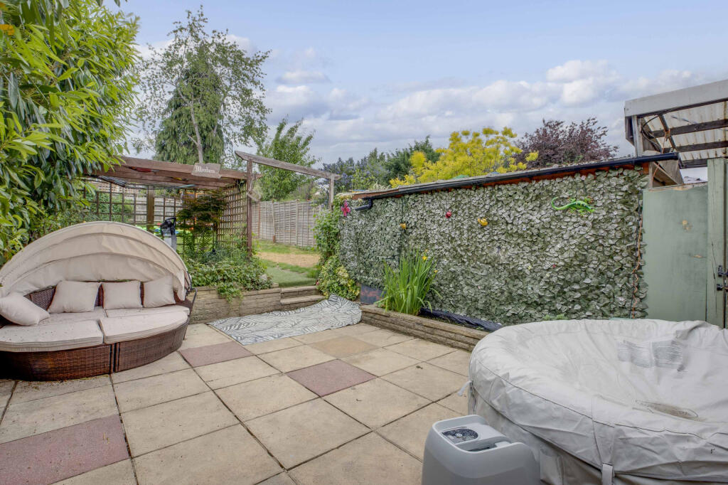 81 Seymour Park Road, SL7 3ES (LOW RES)-12