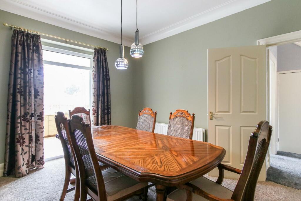 Dinning room.jpg