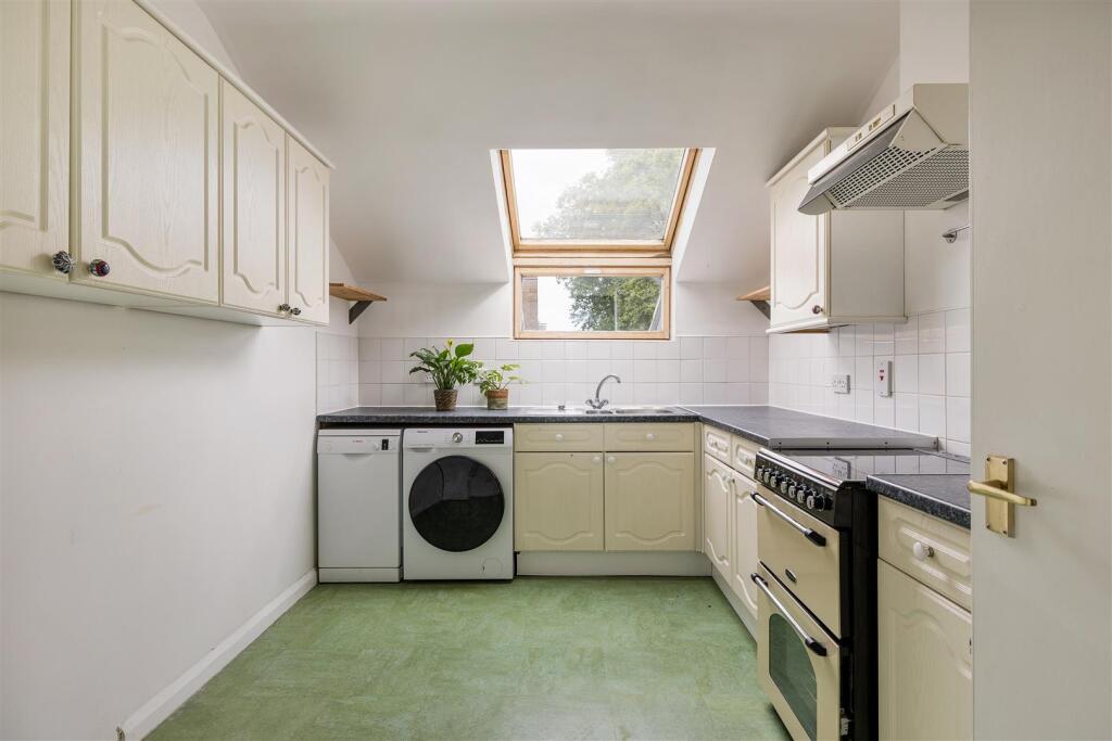 Kenninghall Road E5