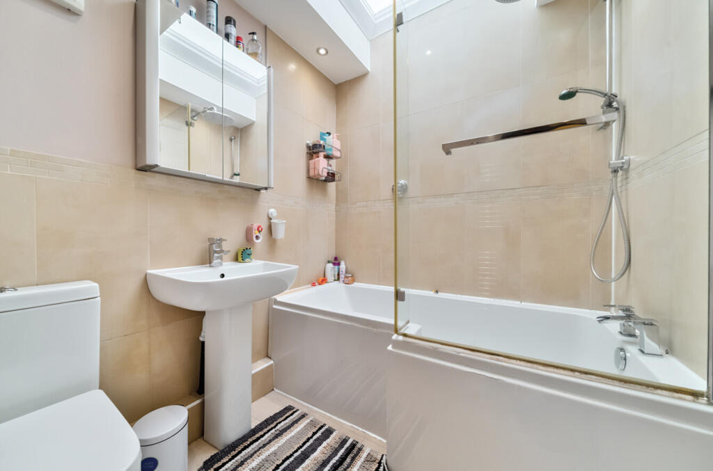 1312661-15-685582...