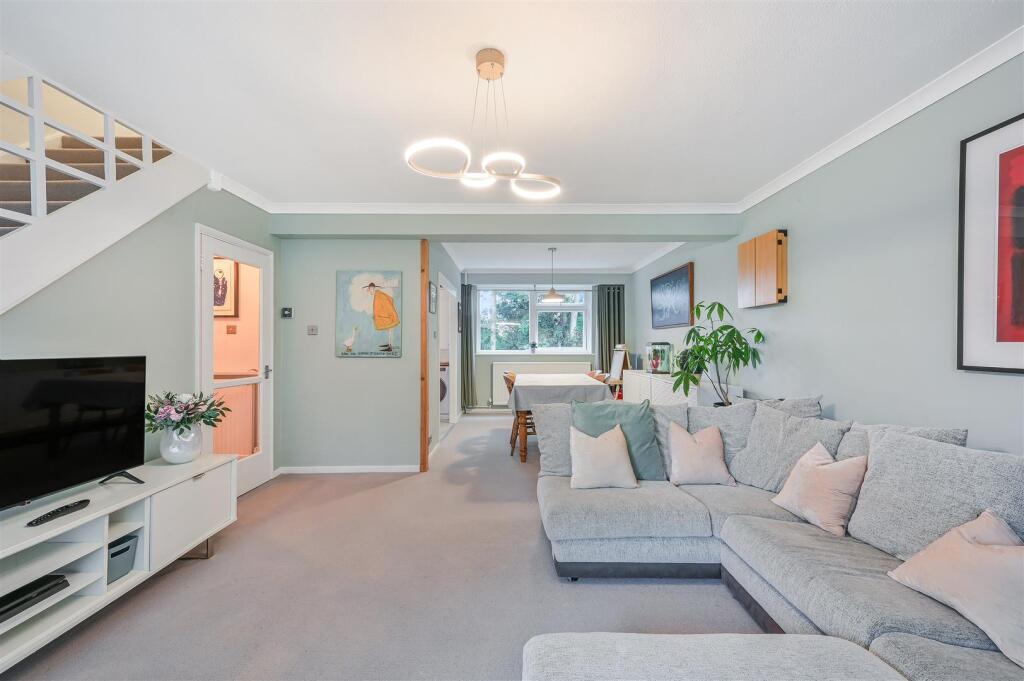 TREEMOUNT COURT, 9 (4).jpg