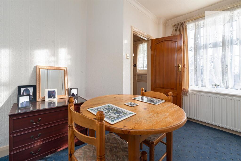 14 Valance Avenue_0004.jpg