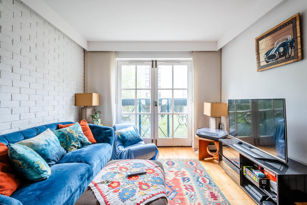 Baltic Place 40 -...