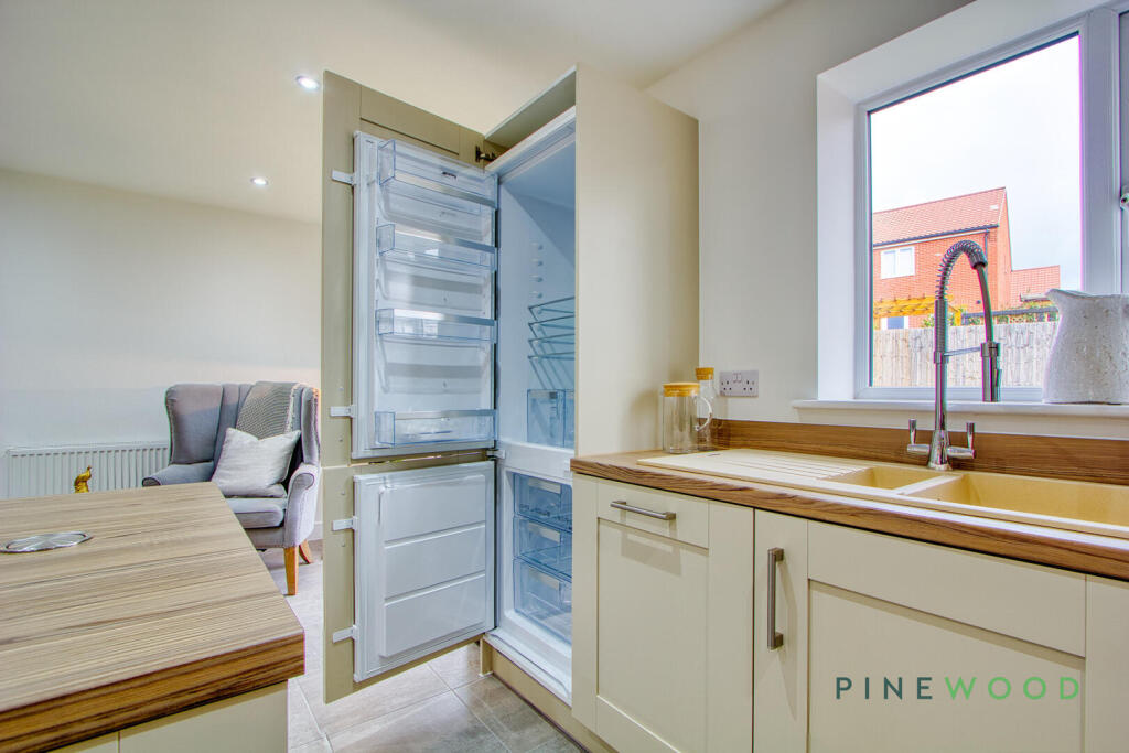 Kitchen / Breakfast Room