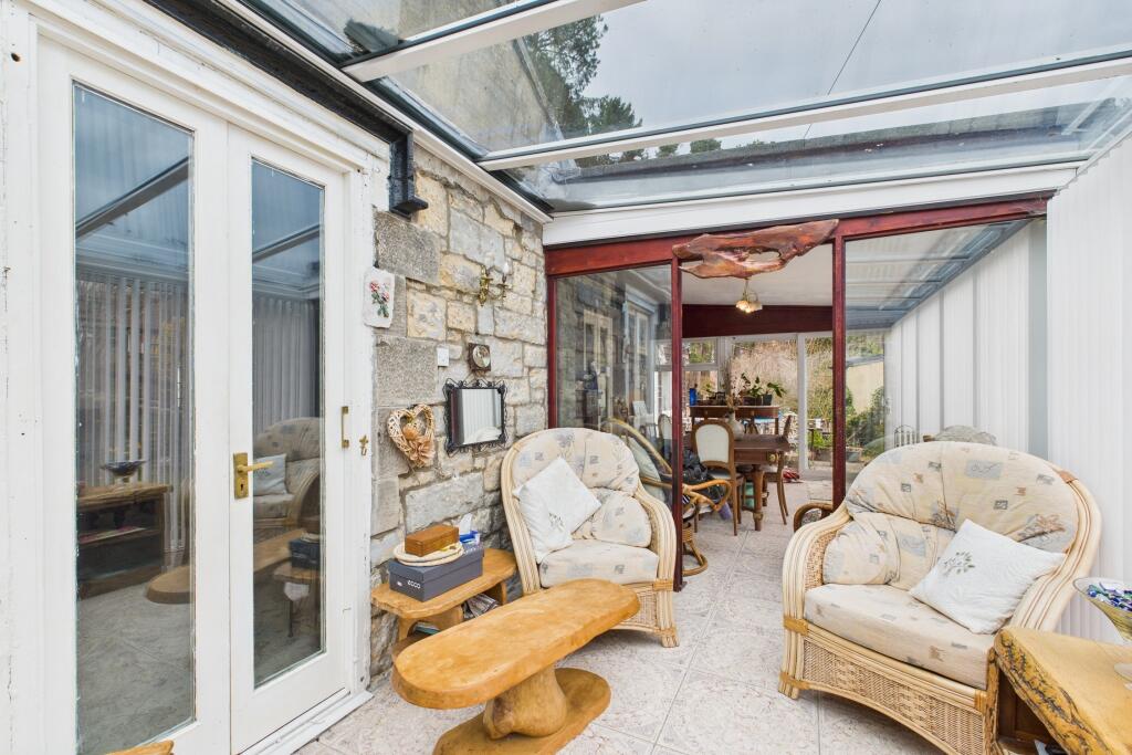 CAM04201G0-PR0068-STILL011