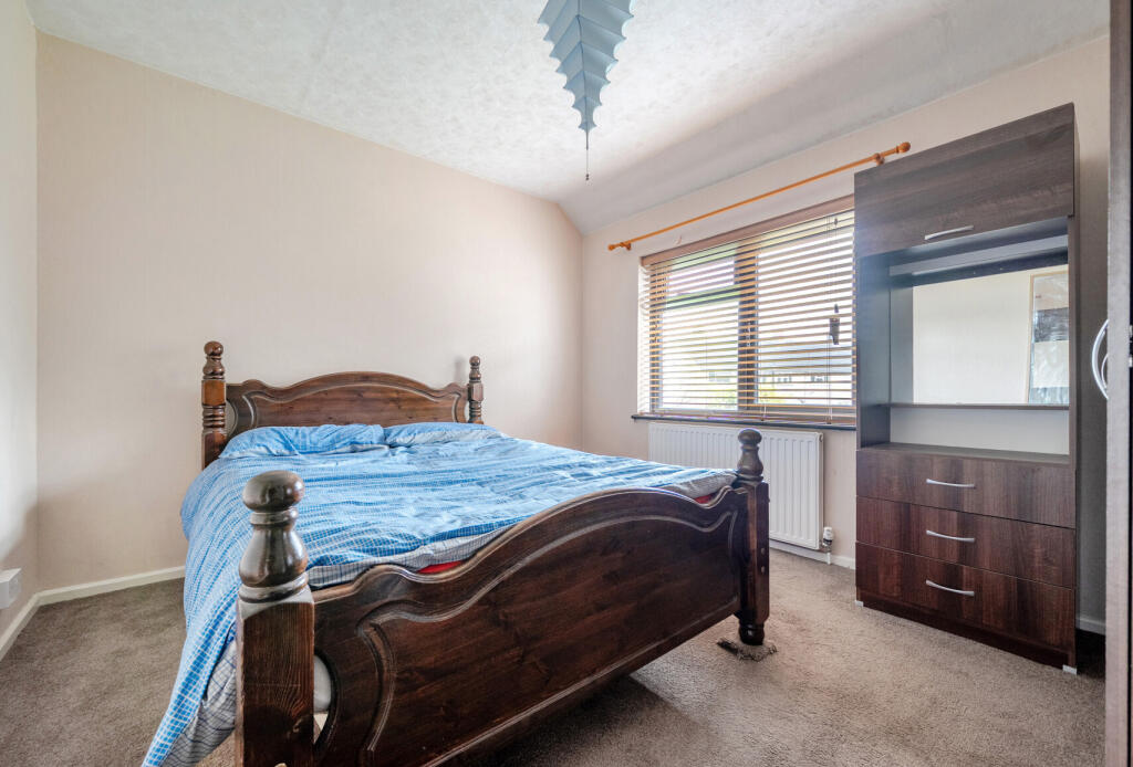 1372274-15-690236...