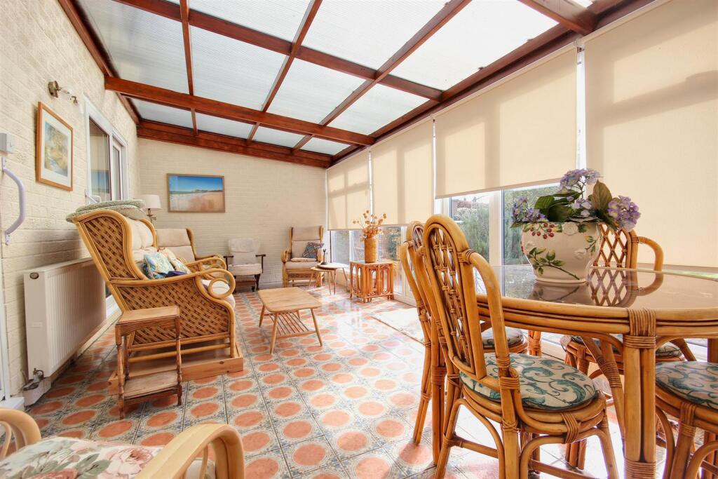 SUN ROOM