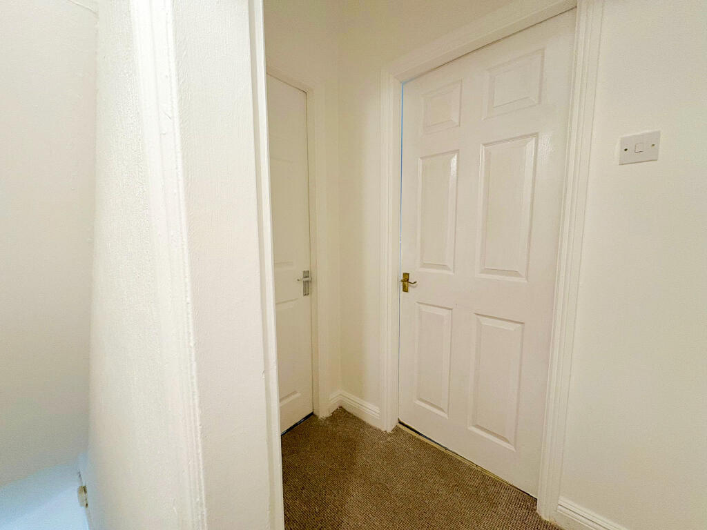 F.jpg