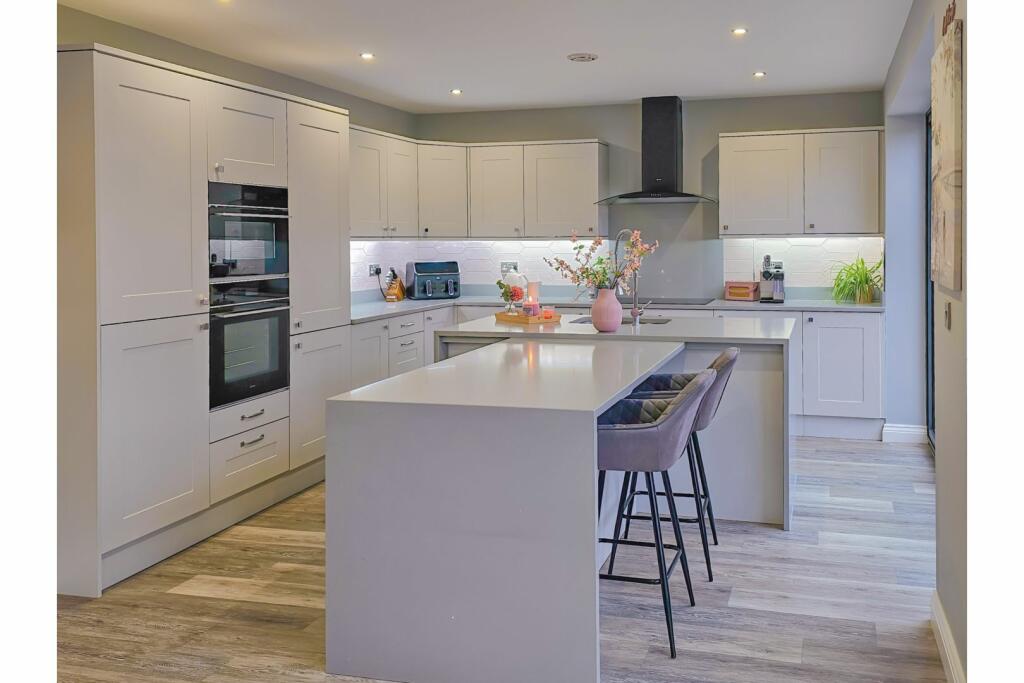 Kitchen/Family Room