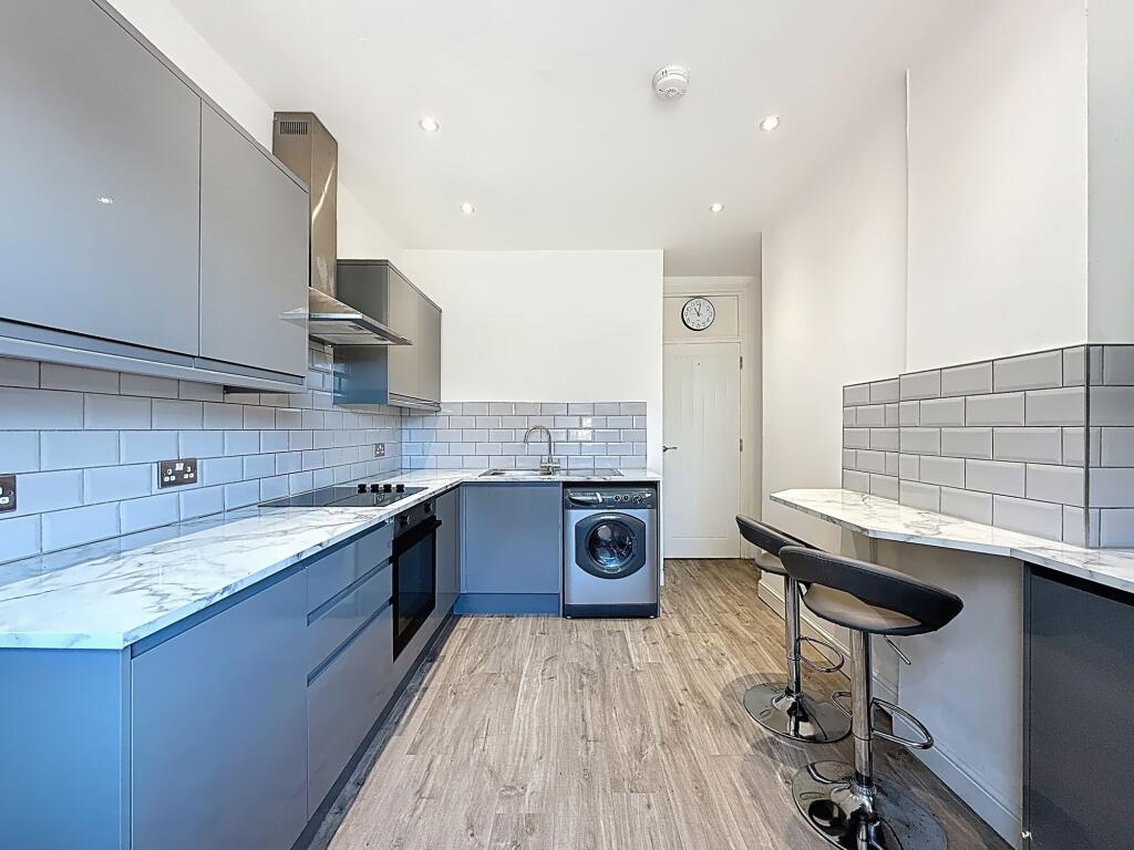Kitchen / Breakfast Room