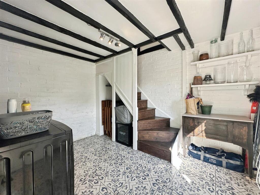 ce16b7e1--40D8-9994-2745FE93ADEB-61919-000014B4D6C