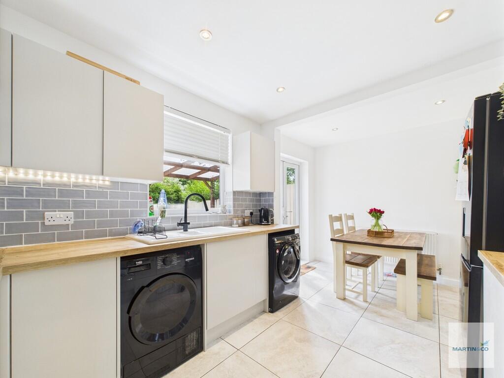 CAM03394G0-PR0314...