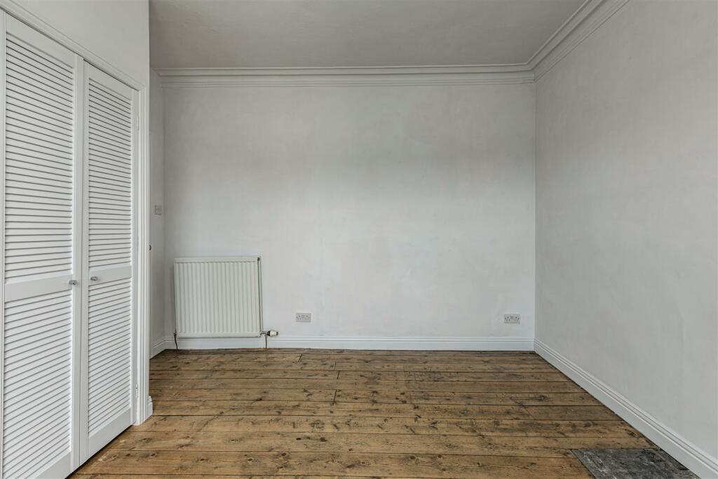 13_3 Gladstone Street Hawick 17.JPG