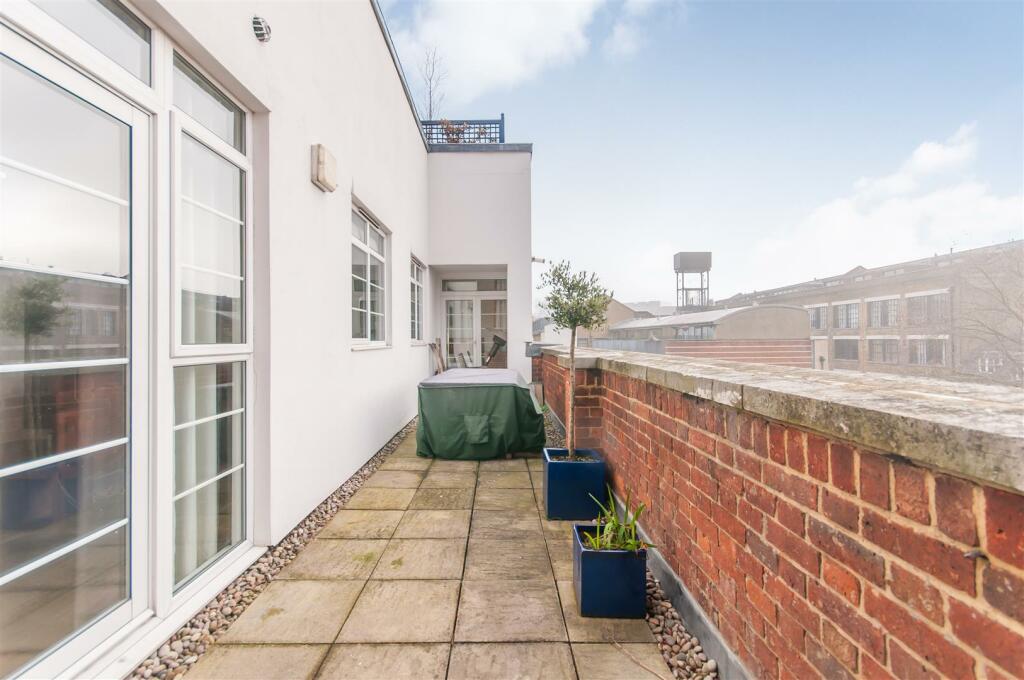 terrace large.jpg