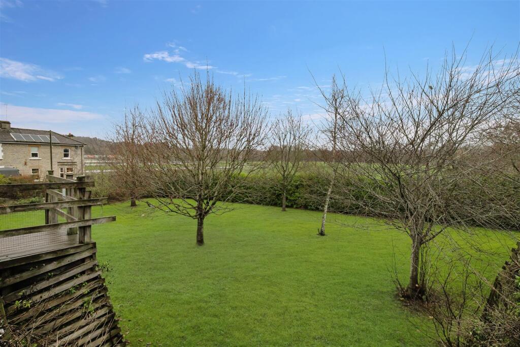 Communal Gardens.jpg