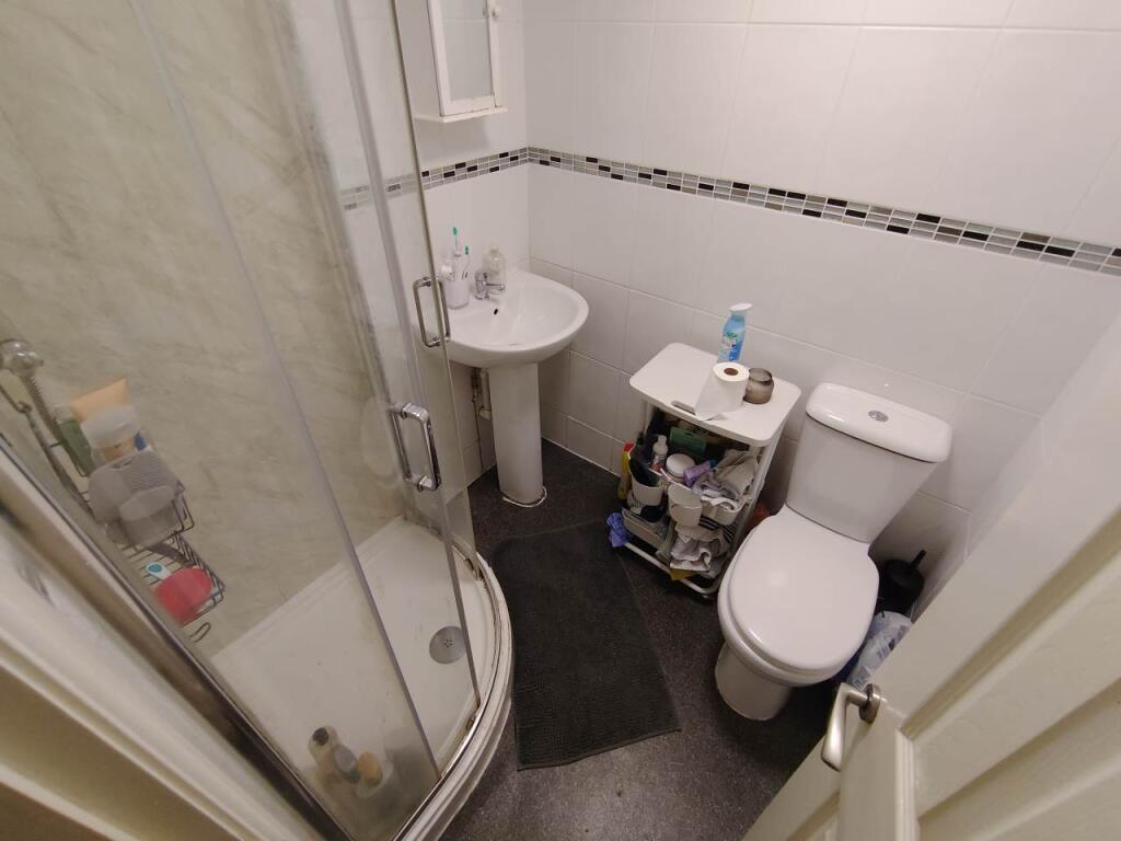 Shower room (1)