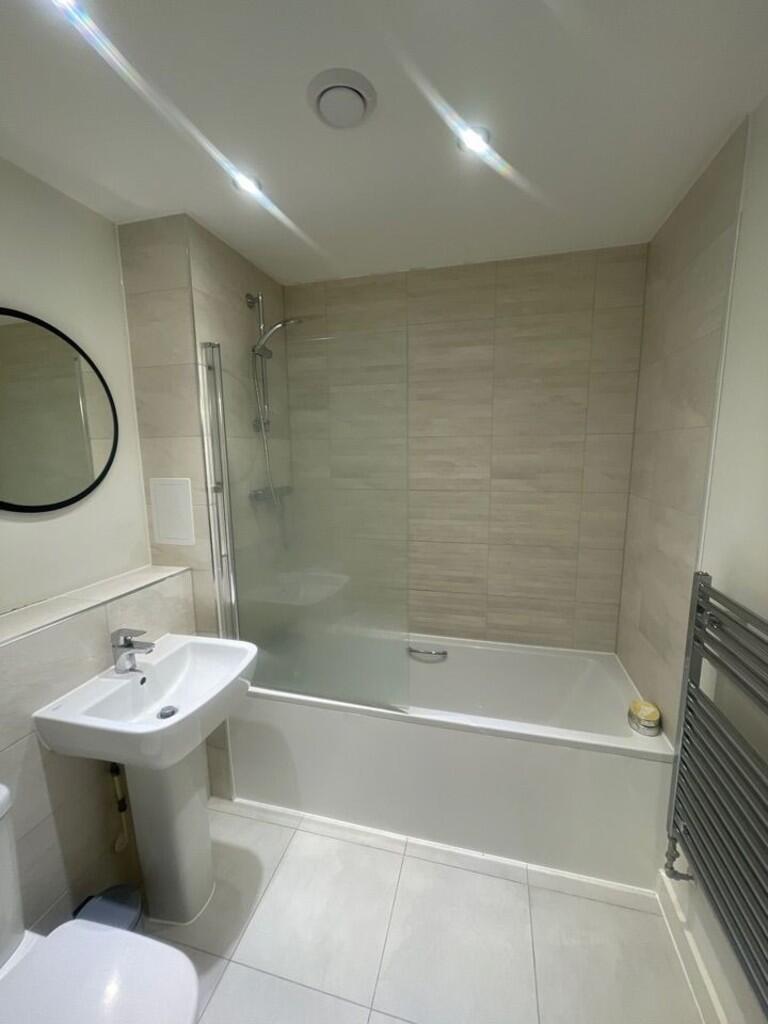 d580c047-9b5a-42e...