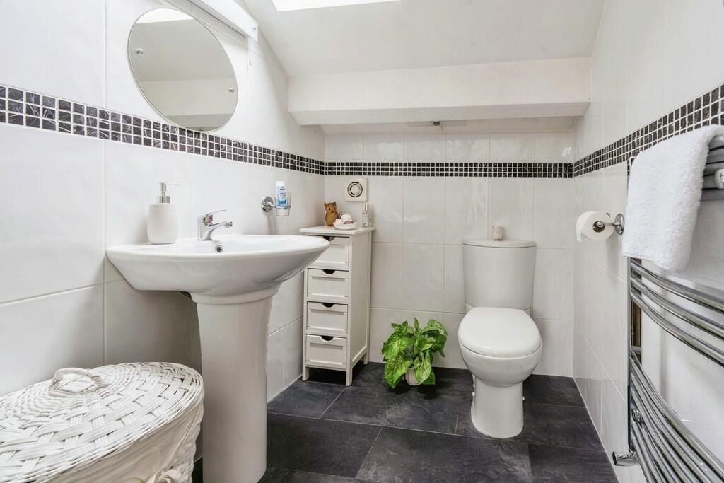 Ensuite Shower Ro...