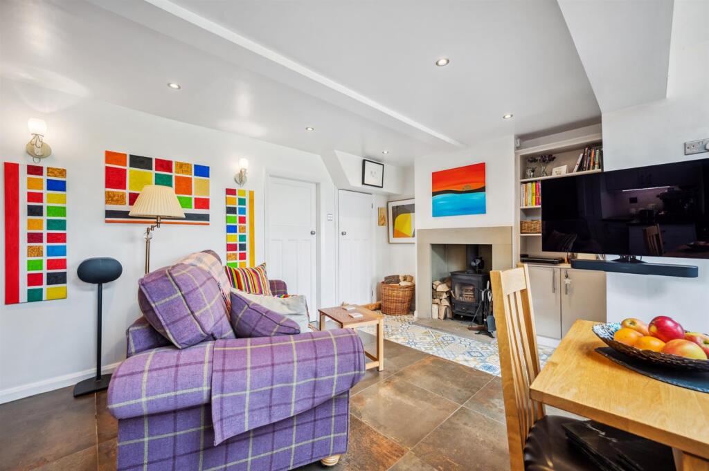 Kitchen-Diner - fireplace.jpg