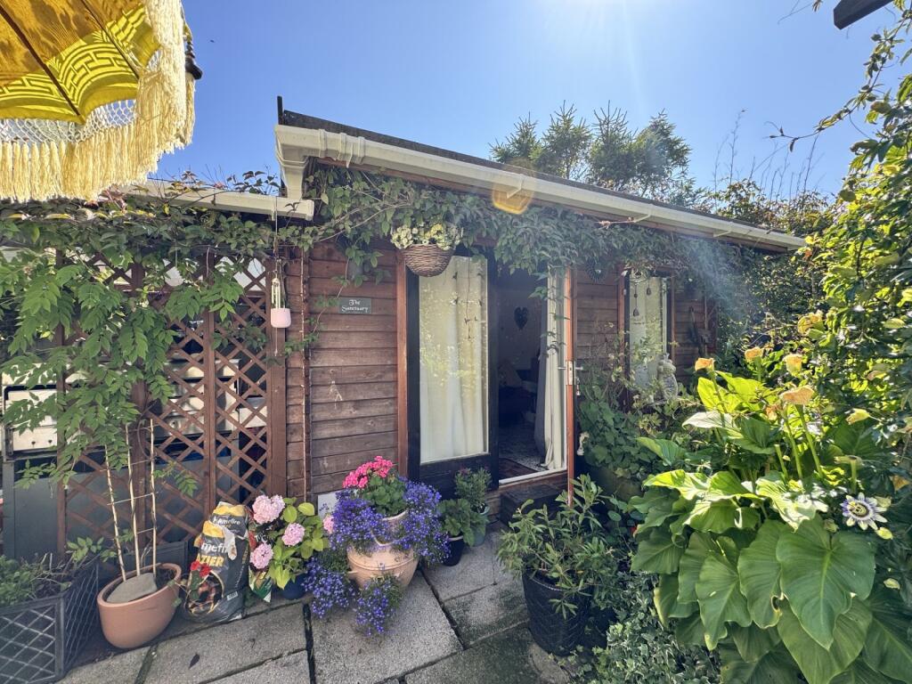 Garden room
