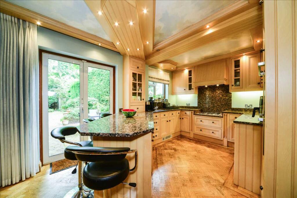 Kitchen/Breakfast