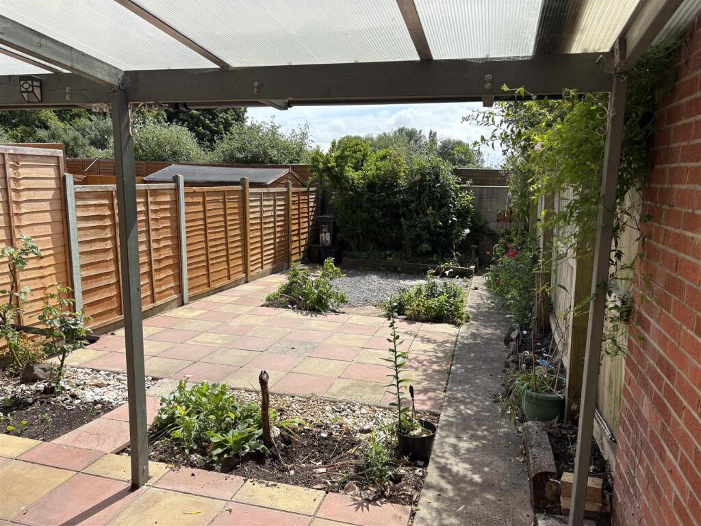 Rear garden..jpg