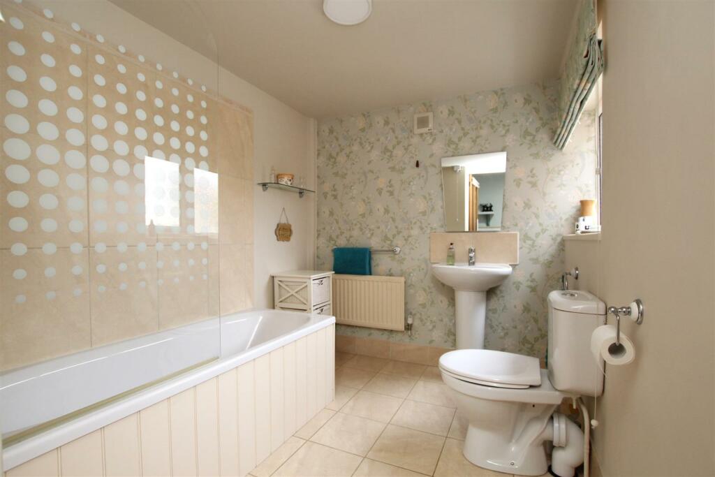 Ground Floor Bathroom.JPG