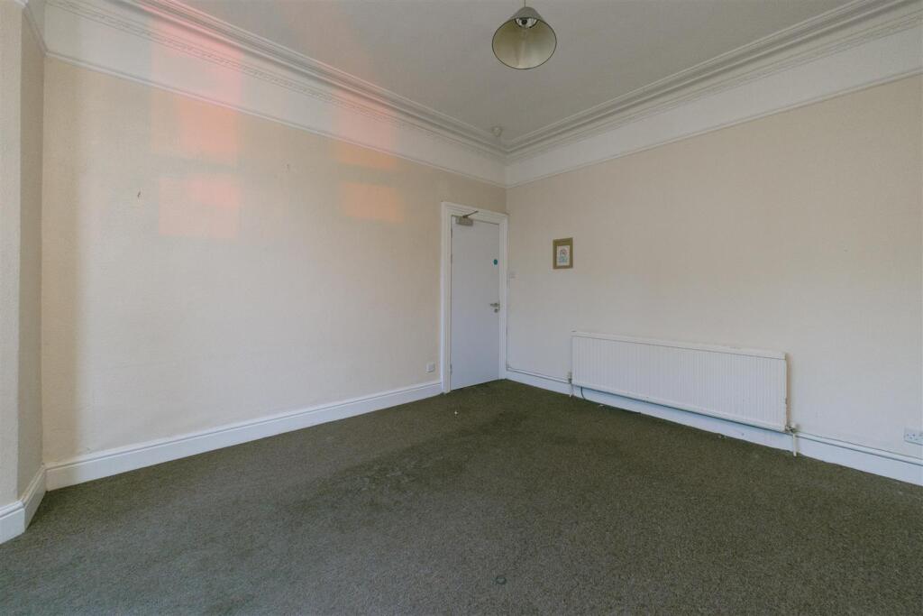 10, Cranbrook Road Bristol, BS6 7BN | Hollis Morga