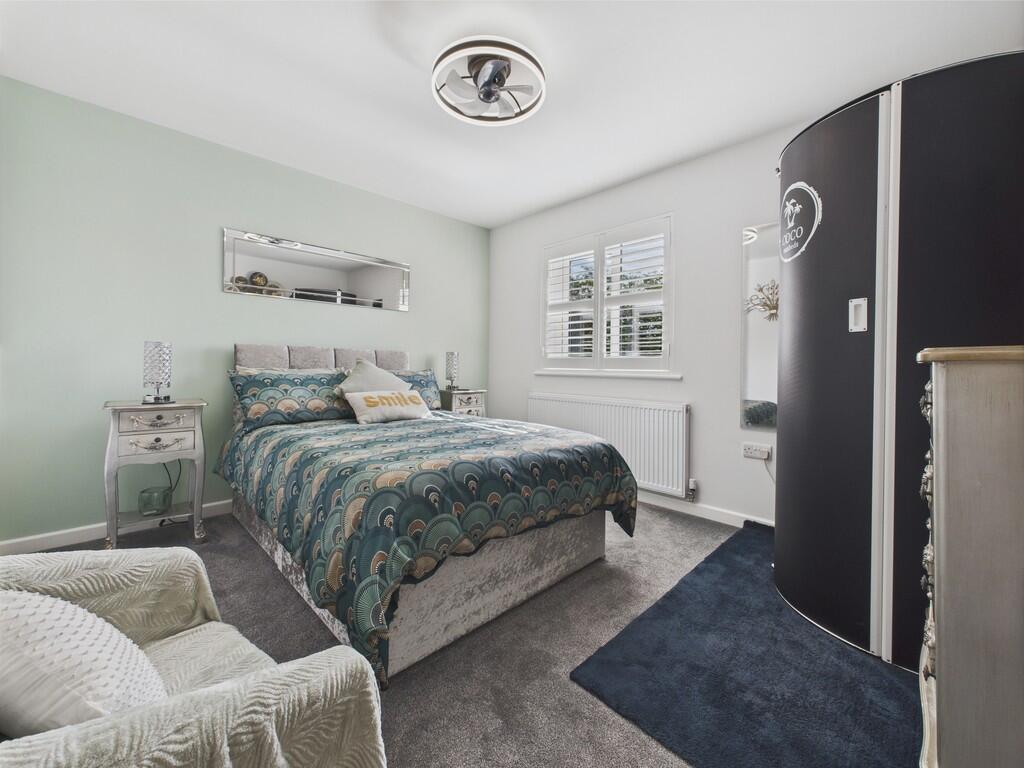 CAM04273G0-PR0131...