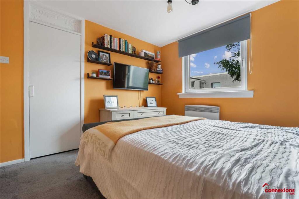 Bedroom One (2)
