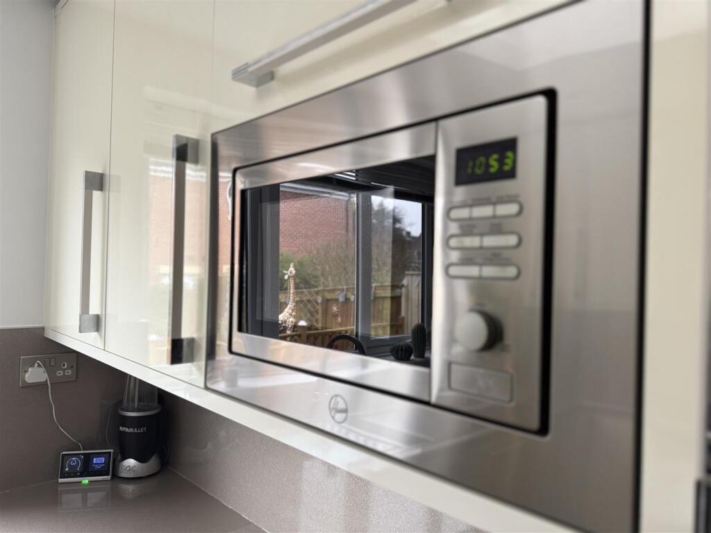 KITCHEN &amp; DINING