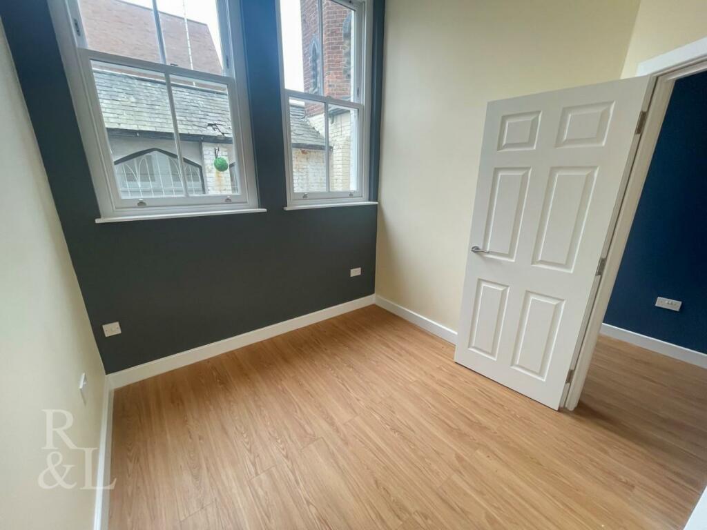 5 Regency Square Flat 1.jpg