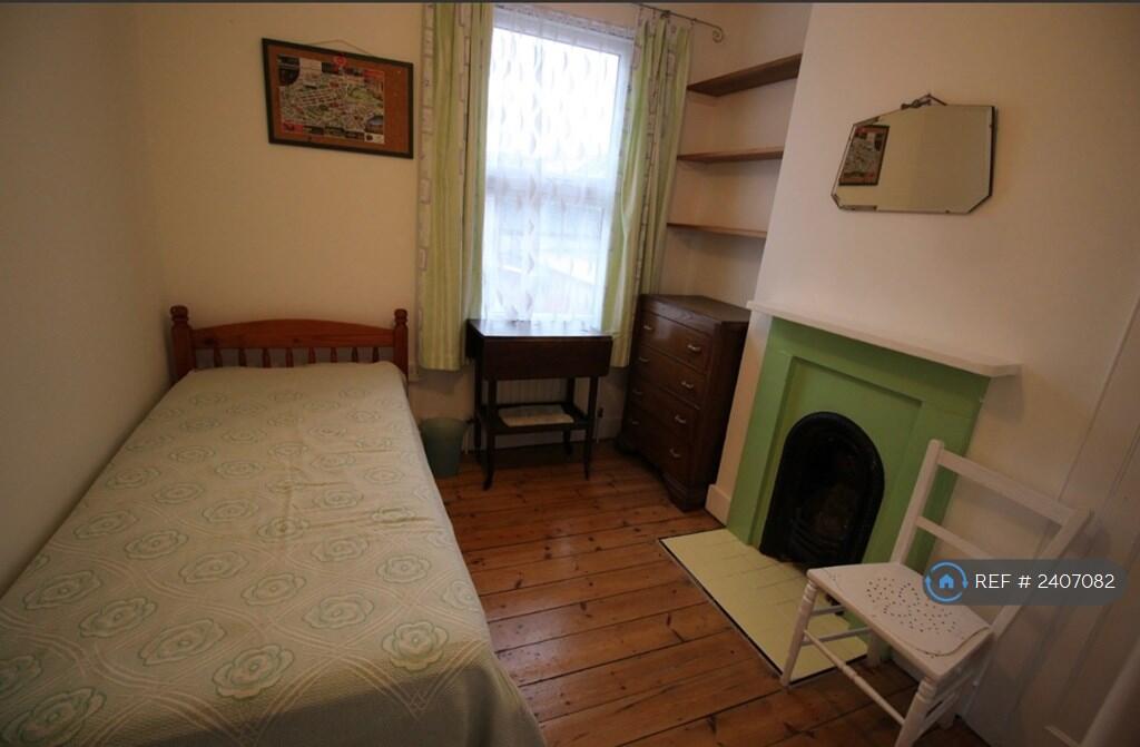 Second Upstairs Bedroom 