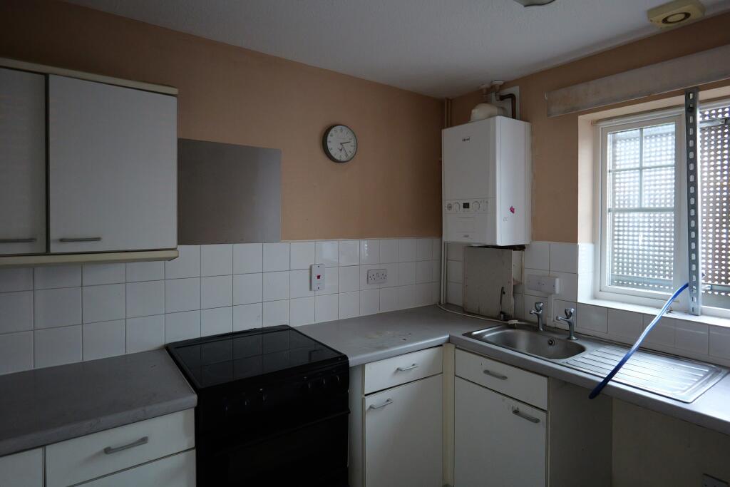 16 Horseshoe End, Newbury, Berkshire, RG14 7XE
