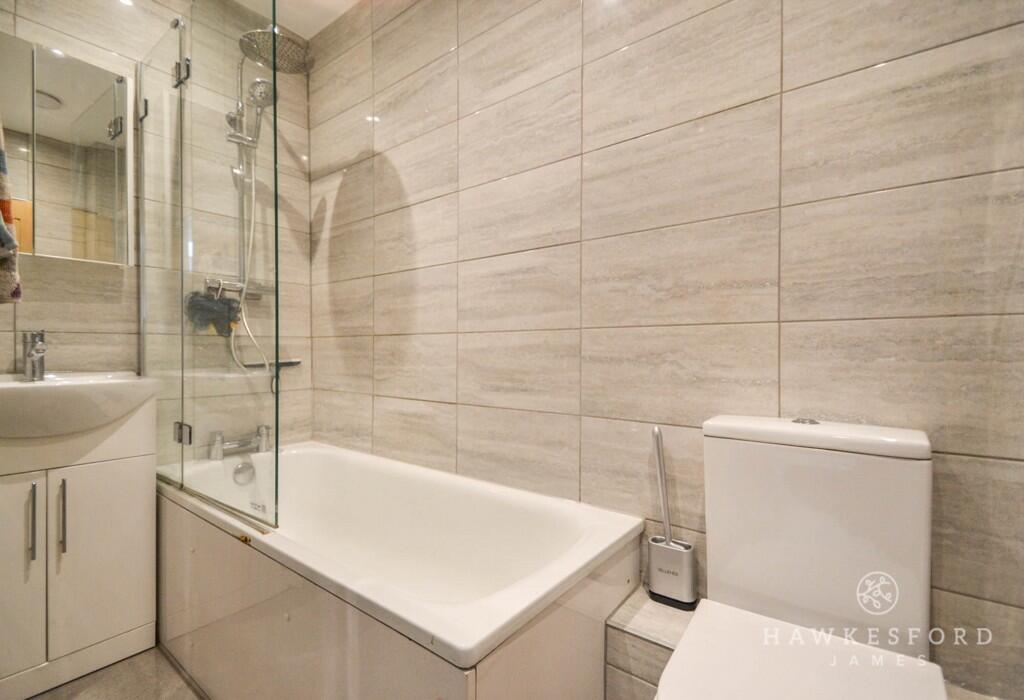The Grove, Herne Bay - Bathroom