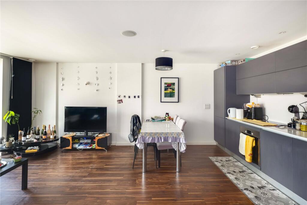 Living Room/Kitchen