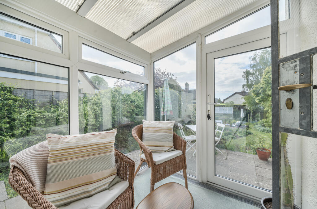 5-6819e6bfd3301-1...