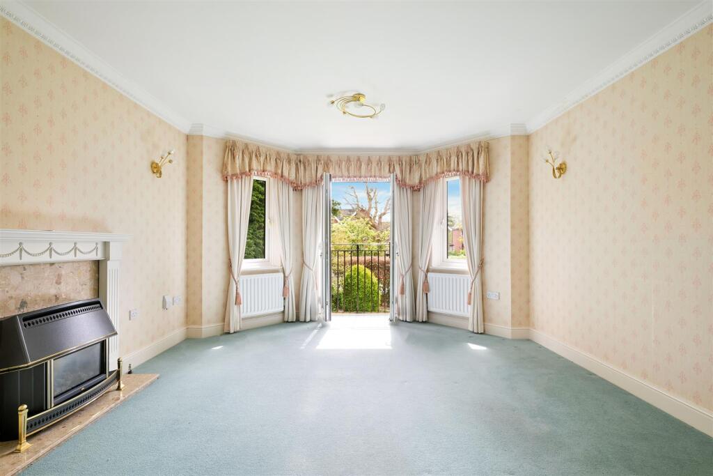PETERSMEAD CLOSE, 16 (4).jpg