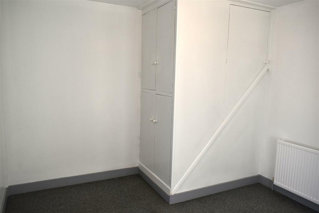 master bedroom.JPG