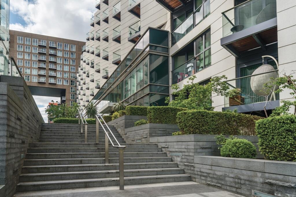 1-681a22a8aa9a6-1...