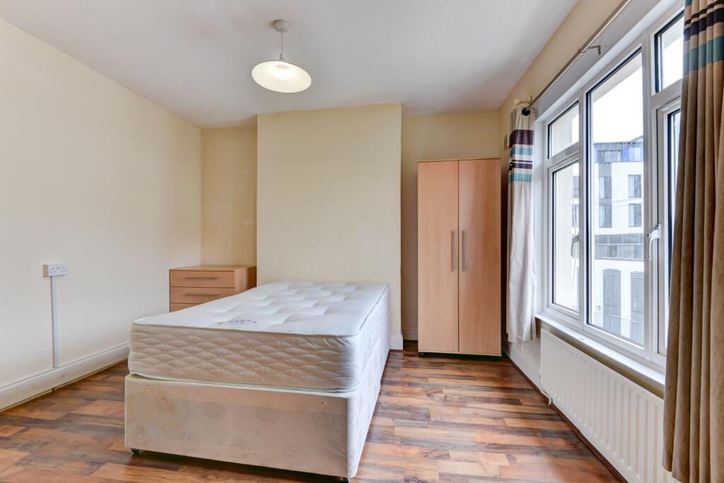 bed 5