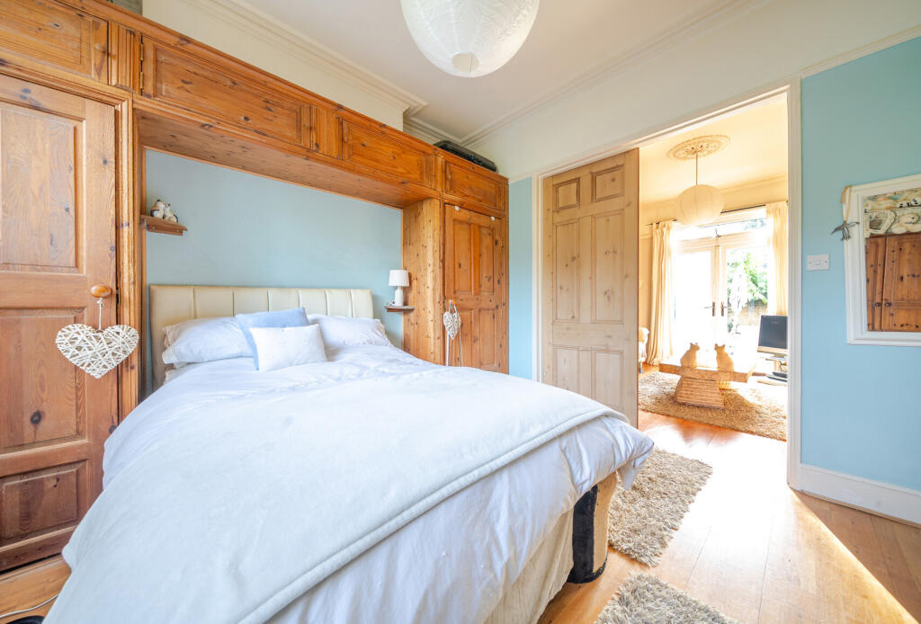 1371403-16-68f754...