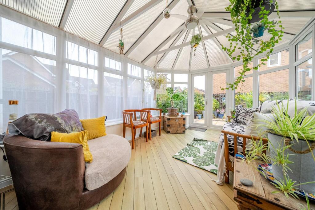 9 Abotts conservatory .JPG