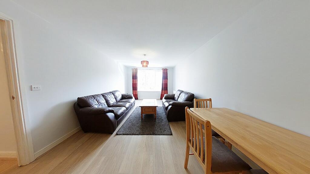Open Plan Living Room - Kitchen