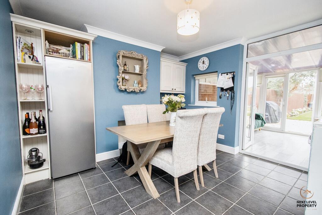 Kitchen &amp; Dining Area