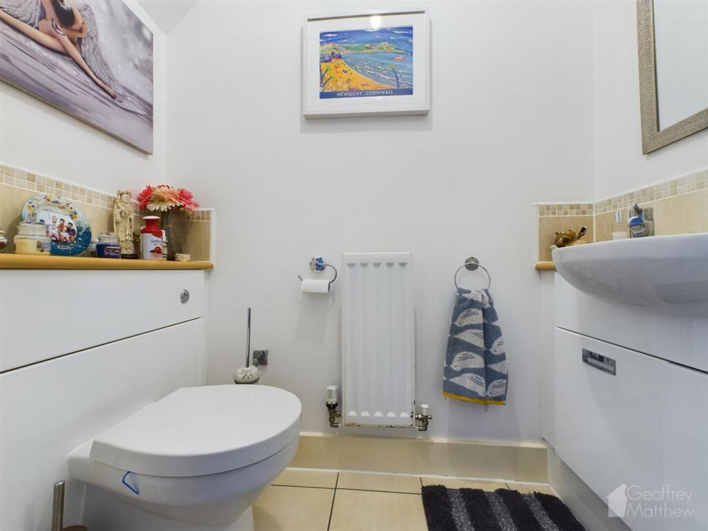 CAM02365G0-PR0005-STILL011.jpg