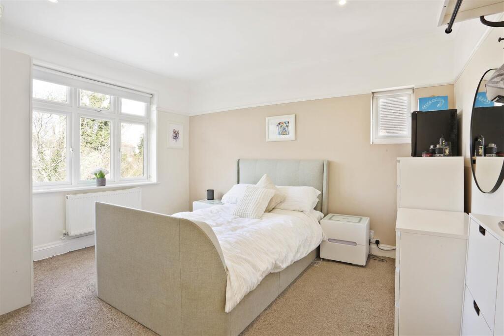 1428771084 -  22.jpg